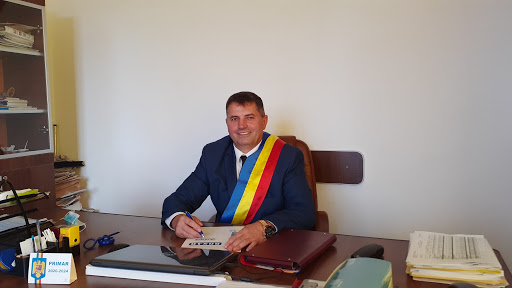 Pe data de 15 august, primarul comunei Drăgoeşti, Gheorghe Melente, va inaugura noua piaţă agroalimentară din localitate